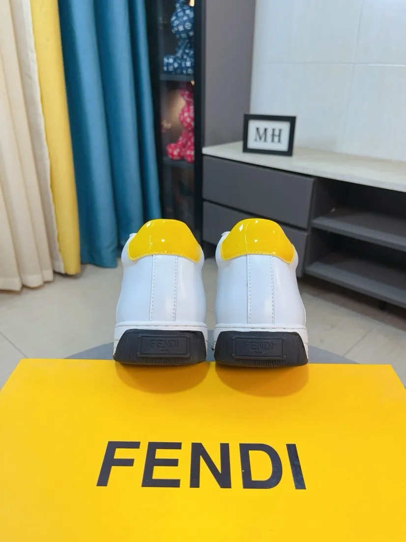 Ex-factory price 420🌹🌹【fendi Fendi】: 🔝High-end brand of men's shoes: high-top series: official website 1:1 latest masterpiece: the upper is made of brand fabric with imported cowhide technology, ➕🐑made in sheepskin👍, making walking more convenient and comfortable, a stunning work, compared with the official quality, the beautiful 1:1 replica [color]! Create a fashionable personality to set off your uniqueness! A must-have for trendy men! 🔥Size: 38-44.